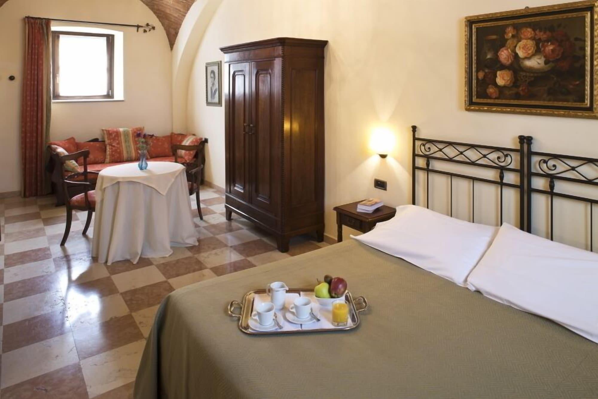 Albergo La Corte Albertina Bra Exterior foto